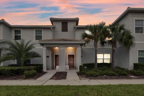 4 Bedrooms - 3 Bathrooms - Storey Lake 4969 Wa