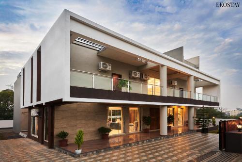 EKOSTAY - Luxe - La Casa Grande in Lonavala EKOSTAY - Luxe - La Casa Grande in Lonavala