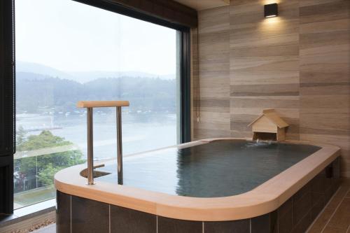 Hot spring bath, Hakone Hotel in Lake Ashi Hot spring bath, Hakone Hotel in Lake Ashi