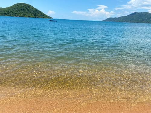 Capricorn Beachfront Cottage in Cape Maclear Capricorn Beachfront Cottage in Cape Maclear