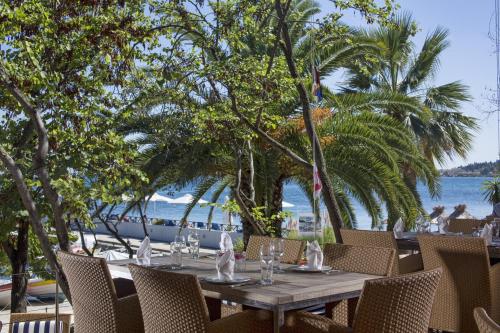 Ресторант, Kontokali Bay Resort & Spa in Корфу Ресторант, Kontokali Bay Resort & Spa in Корфу