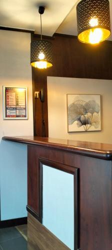 HÔTEL ROYAL MONTREUIL (HOTEL ROYAL MONTREUIL) in مونتروي HÔTEL ROYAL MONTREUIL (HOTEL ROYAL MONTREUIL) in مونتروي