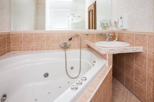 Bathroom, Hotel Jelinkova vila in Velke Mezirici Bathroom, Hotel Jelinkova vila in Velke Mezirici