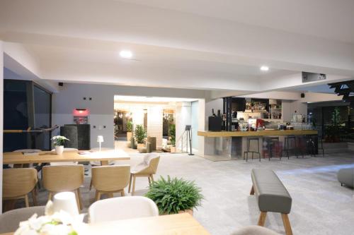 Bar/ Salón, Hotel Orizont in Predeal Bar/ Salón, Hotel Orizont in Predeal