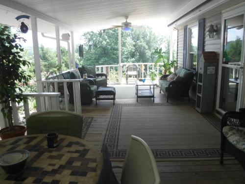 Kert, Serenity Hill Bed and Breakfast in Franklin (Kentucky) Kert, Serenity Hill Bed and Breakfast in Franklin (Kentucky)