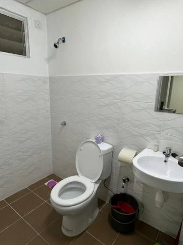 Rafahiyyah Homestay, Puncak Alam in باندار بونشاك ألام Rafahiyyah Homestay, Puncak Alam in باندار بونشاك ألام