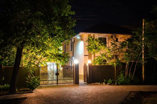 This photo about Guest House Primorsky 11 shared on HyHotel.com