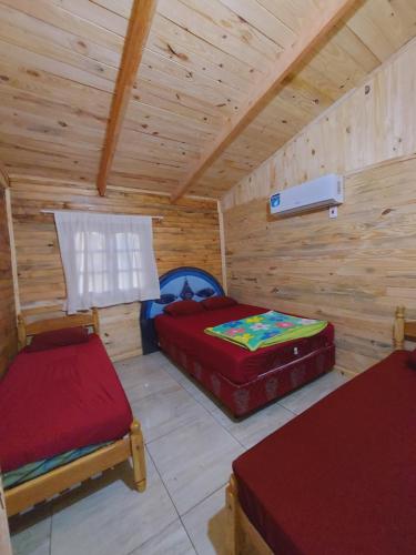 Cabaña Doña Angela 1 coratei- 12 personas (Cabana Dona Angela 1 coratei- 12 personas) in Ayolas Cabaña Doña Angela 1 coratei- 12 personas (Cabana Dona Angela 1 coratei- 12 personas) in Ayolas