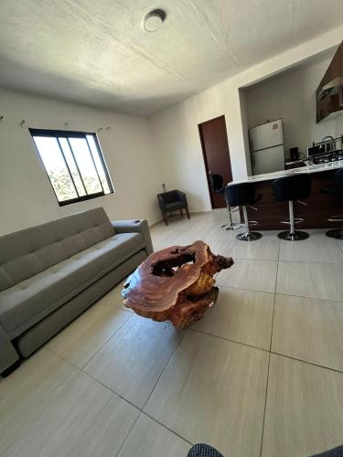 Comfortable Colonia Americana apartment, on one of the main avenues in Guadalajara Comfortable Colonia Americana apartment, on one of the main avenues in Guadalajara