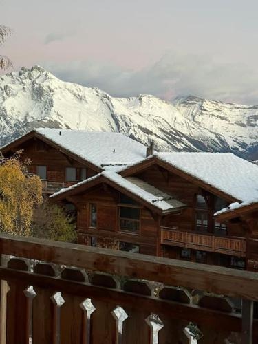 Cosy apartment with a beautiful view - 50m from ski lift in Nendaz Cosy apartment with a beautiful view - 50m from ski lift in Nendaz