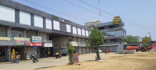 OYO 49471 Hotel Cm Palace in Mehsana OYO 49471 Hotel Cm Palace in Mehsana