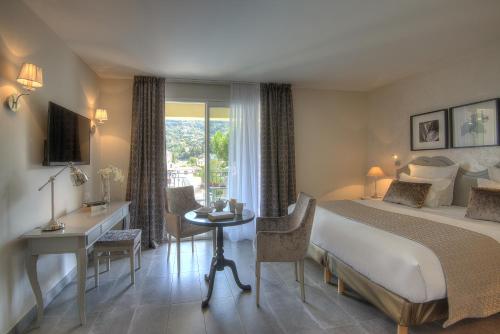 This photo about La Bastide de l'Oliveraie shared on HyHotel.com