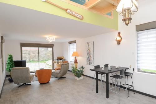 GITE neuf LUXE - Sauna Privé Extérieur (GITE neuf LUXE - Sauna Prive Exterieur) in Gosnay GITE neuf LUXE - Sauna Privé Extérieur (GITE neuf LUXE - Sauna Prive Exterieur) in Gosnay
