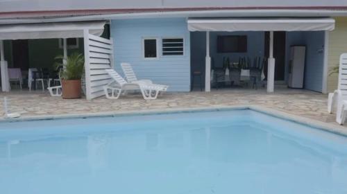 PAVILLON TROPICAL in Petit-Bourg PAVILLON TROPICAL in Petit-Bourg