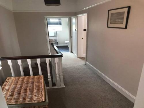 Pass the Keys Two bedroom Victoria Town house, easy walk of town in Underdale Pass the Keys Two bedroom Victoria Town house, easy walk of town in Underdale
