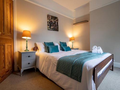 Pass the Keys Two bedroom Victoria Town house, easy walk of town in Underdale Pass the Keys Two bedroom Victoria Town house, easy walk of town in Underdale