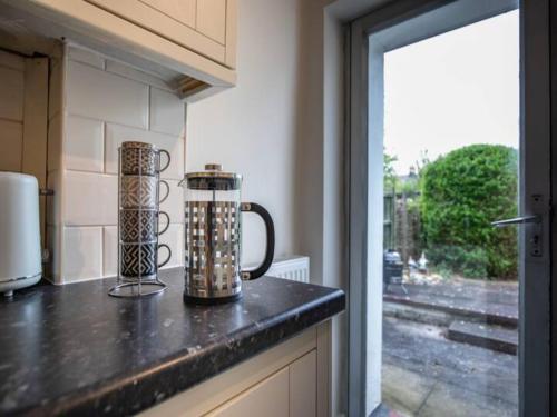 Pass the Keys Two bedroom Victoria Town house, easy walk of town in Underdale Pass the Keys Two bedroom Victoria Town house, easy walk of town in Underdale