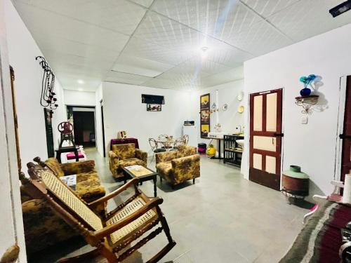 Entre tejas in Ataco Entre tejas in Ataco