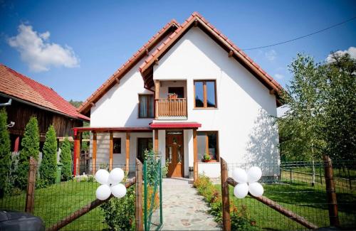 CONACUL DE SUB MUNTE in Rânca - Novaci CONACUL DE SUB MUNTE in Rânca - Novaci