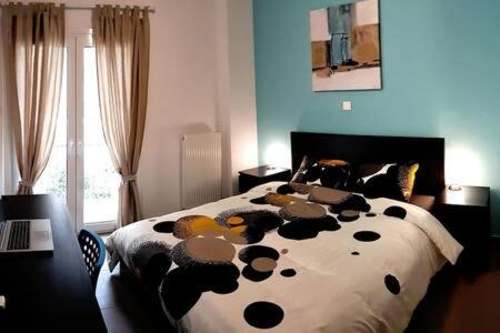 2 bedroom luxury apartment near Athens Acropolis