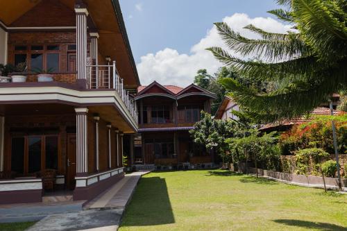 Gokhon Guest House in Samosir Gokhon Guest House in Samosir