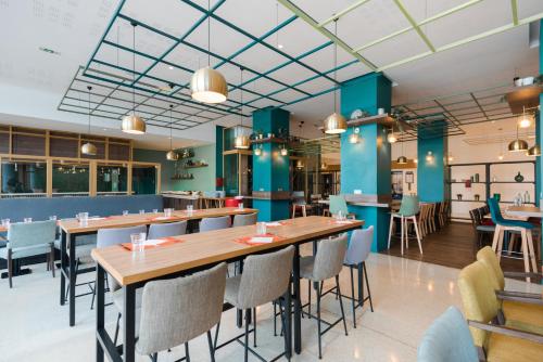 Ресторан, Ibis Casablanca City Center in Касабланка Ресторан, Ibis Casablanca City Center in Касабланка