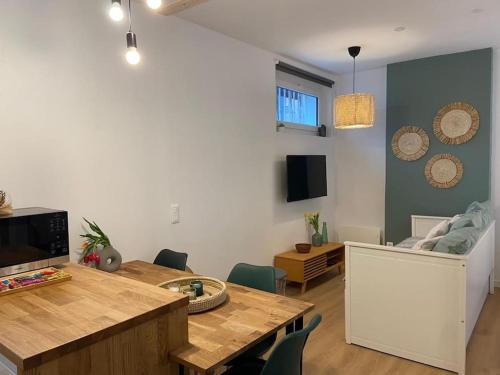 Nid douillet tout équipé (Nid douillet tout equipe) in Chateau-Renault Nid douillet tout équipé (Nid douillet tout equipe) in Chateau-Renault