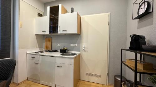 廚房, BELLAHOMES Apartments, Ground Floor, Aircondition, Private Parking, Airport 30 min in 埃爾倫塞 廚房, BELLAHOMES Apartments, Ground Floor, Aircondition, Private Parking, Airport 30 min in 埃爾倫塞