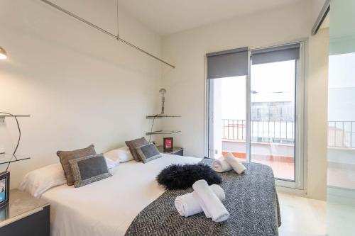 My Space Barelona - Renovated Attic Apartment with Two Terrace