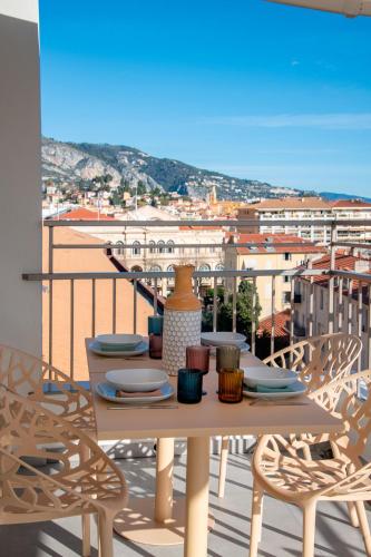 Residence Hoteliere Chambord au coeur de Menton - entierement renovee in Menton Residence Hoteliere Chambord au coeur de Menton - entierement renovee in Menton