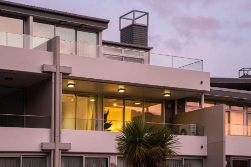 Bowen18- Free Parking- Air Con- BBQ