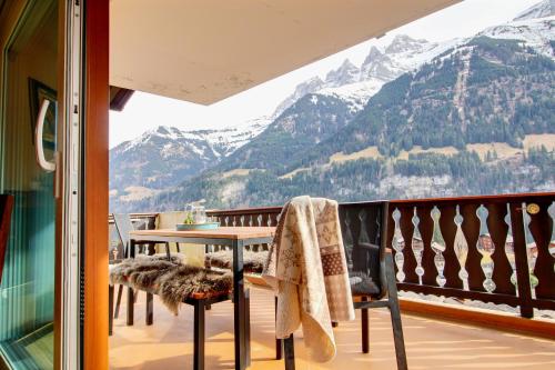Neige & Soleil 15 Central, Terrasse & View in Champery Neige & Soleil 15 Central, Terrasse & View in Champery
