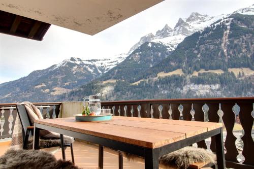 Neige & Soleil 15 Central, Terrasse & View in Champery Neige & Soleil 15 Central, Terrasse & View in Champery