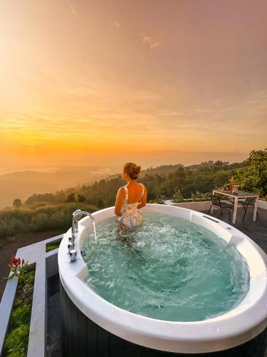 Hot tub, Above The Clouds - Chiang Rai in Huai Chomphu Hot tub, Above The Clouds - Chiang Rai in Huai Chomphu