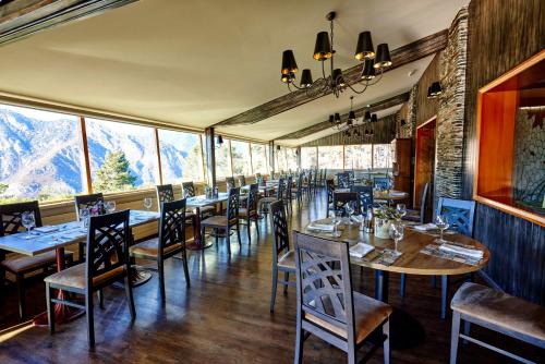 餐厅, 科马贝拉酒店 (Coma Bella) in 桑特朱莉娅德洛里亚 餐厅, 科马贝拉酒店 (Coma Bella) in 桑特朱莉娅德洛里亚