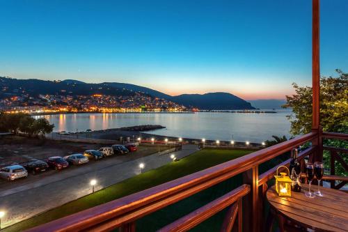 Balkon/teras, Aeolos Hotel in Skopelos Balkon/teras, Aeolos Hotel in Skopelos