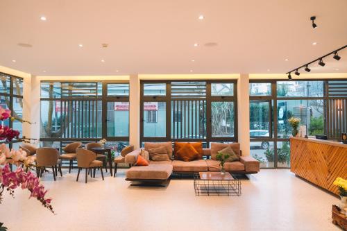 Canary Dalat Hotel in Love Valley / Dream Hill Canary Dalat Hotel in Love Valley / Dream Hill
