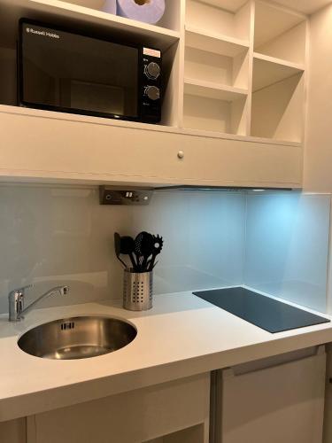 Kitchen, Hendon Studios in Wembley Kitchen, Hendon Studios in Wembley