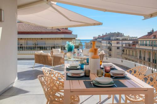 Residence Hoteliere Chambord au coeur de Menton - entierement renovee in Menton Residence Hoteliere Chambord au coeur de Menton - entierement renovee in Menton