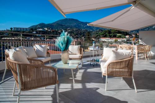 Residence Hoteliere Chambord au coeur de Menton - entierement renovee in Menton Residence Hoteliere Chambord au coeur de Menton - entierement renovee in Menton