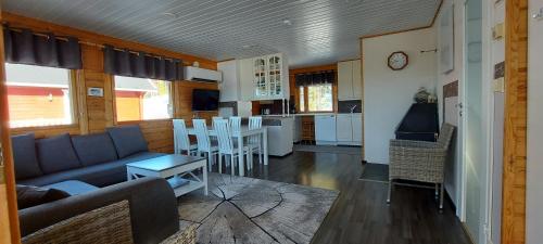 Facilities, Hallan Alpit A mokki in Hyrynsalmi Facilities, Hallan Alpit A mokki in Hyrynsalmi