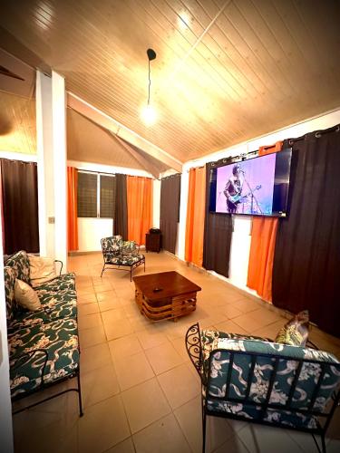 gedeelde lounge/tv-ruimte, Blasina el valle in El Valle De Anton gedeelde lounge/tv-ruimte, Blasina el valle in El Valle De Anton