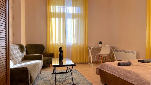 B112 by Small Home Budapest