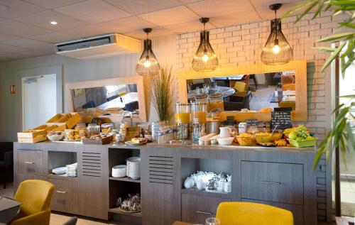 طعام و مشروبات, بيست ويسترن ذا هوتل فيرساي (Best Western The Hotel Versailles) in Buc طعام و مشروبات, بيست ويسترن ذا هوتل فيرساي (Best Western The Hotel Versailles) in Buc