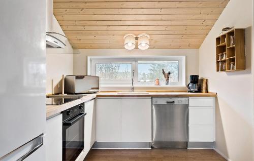 Kitchen, 3 Bedroom Stunning Home In Give in Give Kitchen, 3 Bedroom Stunning Home In Give in Give