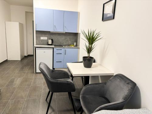 кухня, Apartmány Plzeň Rolnické náměstí 8 (Apartmany Plzen Rolnicke namesti 8) in Пльзень кухня, Apartmány Plzeň Rolnické náměstí 8 (Apartmany Plzen Rolnicke namesti 8) in Пльзень