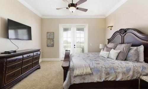 Wonderful 6 Bdrm Home with Private Pool at Reunion