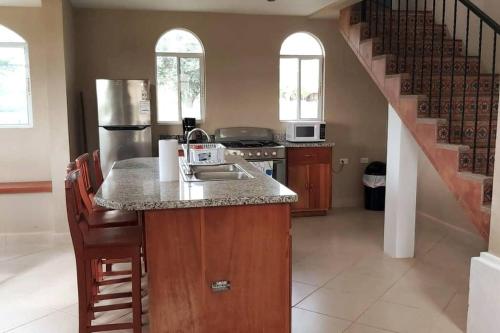 Two Story Resort Home - Golf Course and Water View in 圣地牙哥 Two Story Resort Home - Golf Course and Water View in 圣地牙哥