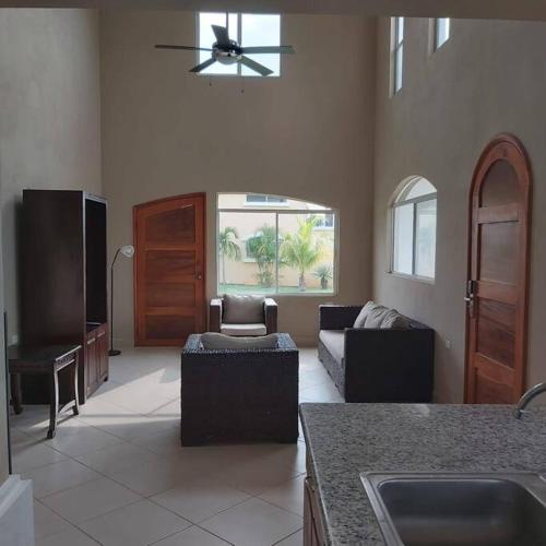 Two Story Resort Home - Golf Course and Water View in 圣地牙哥 Two Story Resort Home - Golf Course and Water View in 圣地牙哥