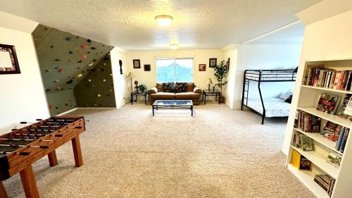 Fasilitas hiburan, Sleeps 20! Rare Family Friendly House. in Payson Fasilitas hiburan, Sleeps 20! Rare Family Friendly House. in Payson